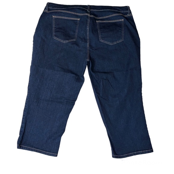 St. John’s Bay denim jeans. Women’s size 22W - Picture 2 of 9